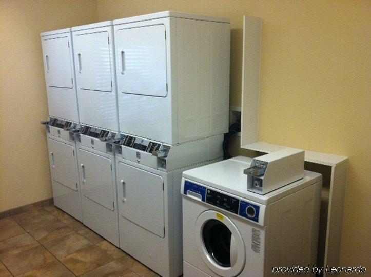 Candlewood Suites Fayetteville Fort Bragg By Ihg Facilities photo